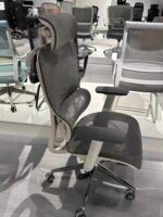 Office Chair With Comfortable Ergonomic Design - Image 5